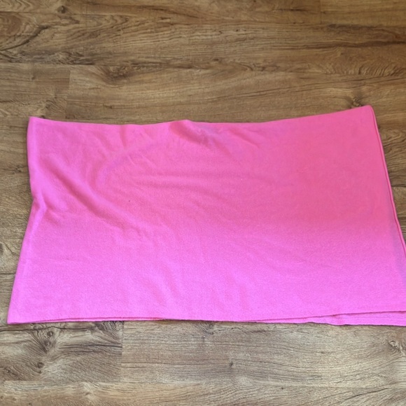 Pink Wrap Shawl cashmere hot pink one size Claudia Nichole - Picture 3 of 5